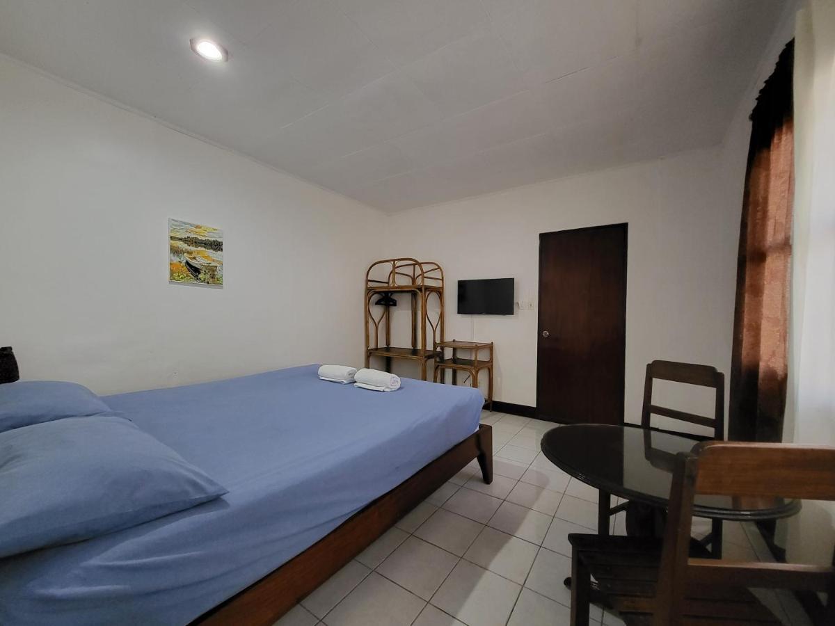 Ayahay Sa Matutina Puerto Princesa Quarto foto